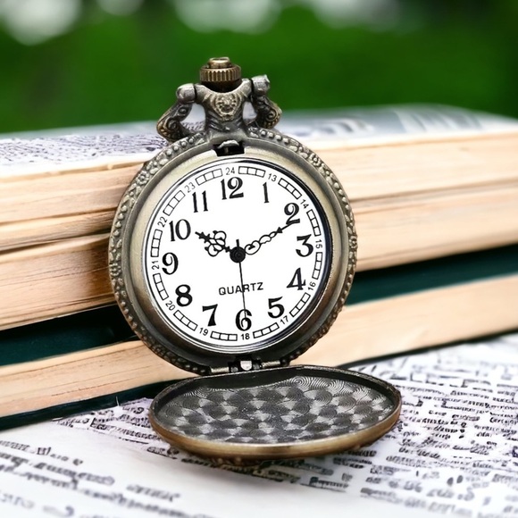 Pocket Watch with Chain Veteran Patriotic Flip Open USA Bronze Unisex Gift - Picture 4 of 16